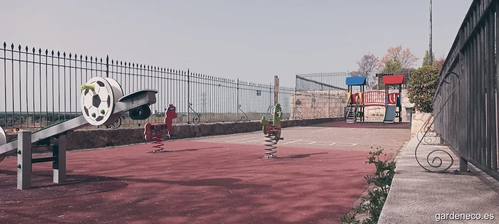 Parque Alonso Castillo morador del puente