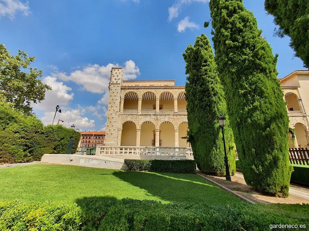 Jardines del Palacio del Infantado