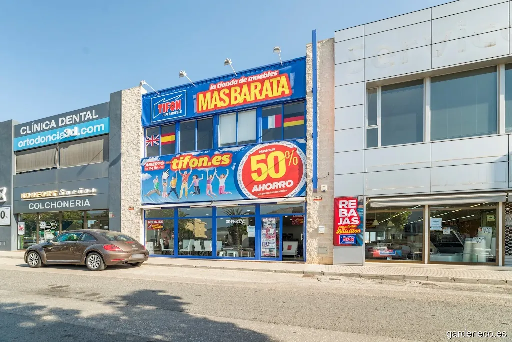 TIFÓN HIPERMUEBLE DENIA