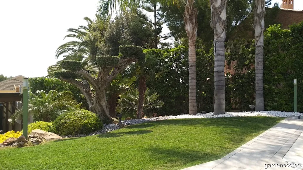 Jardineria Ufarte Puzol-(mantenimiento de jardines, riegos, gardening, irrigation systems)