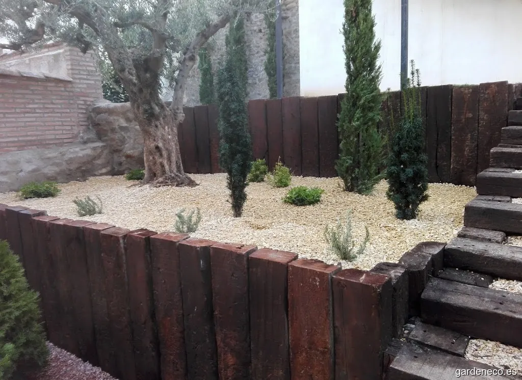 Centro de Jardinería FLOS