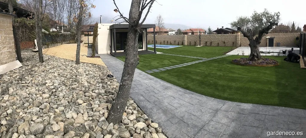 Proyecta Garden Sport