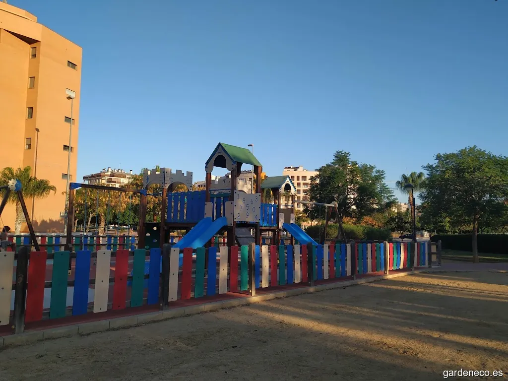 Jardín junto El Castellar