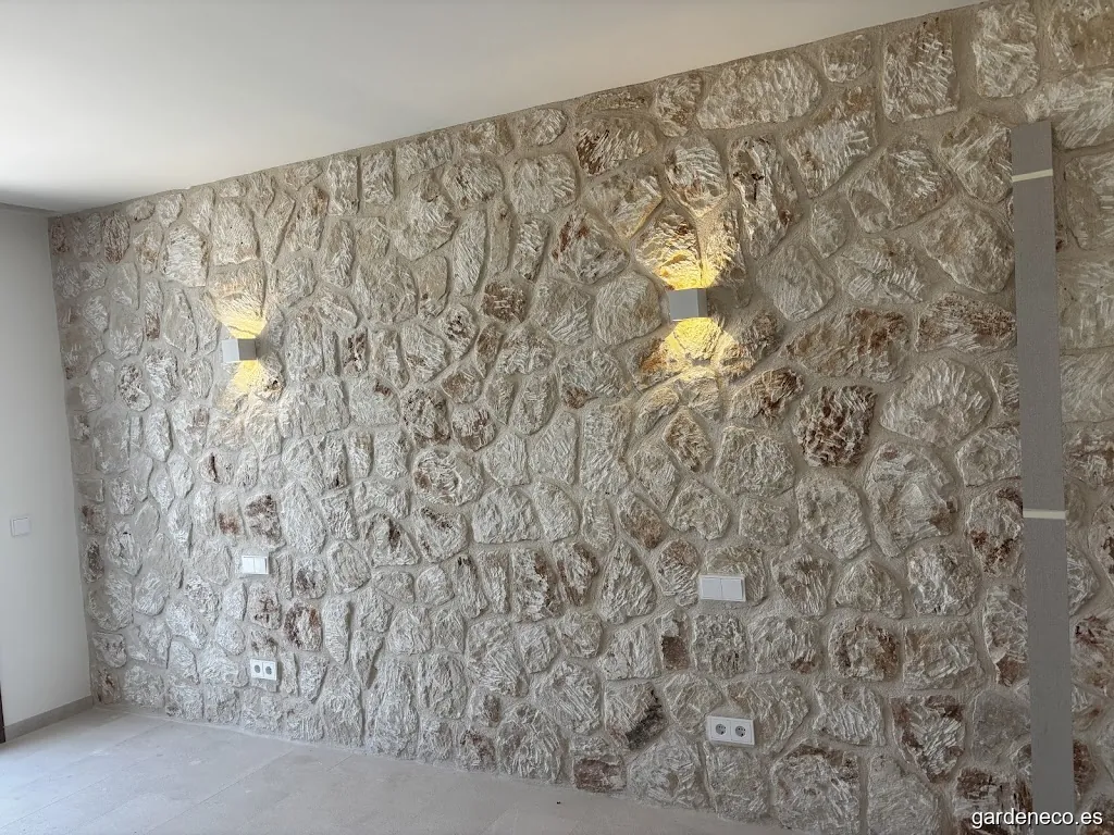 CONSTRUCCIONES Y REFORMAS HR