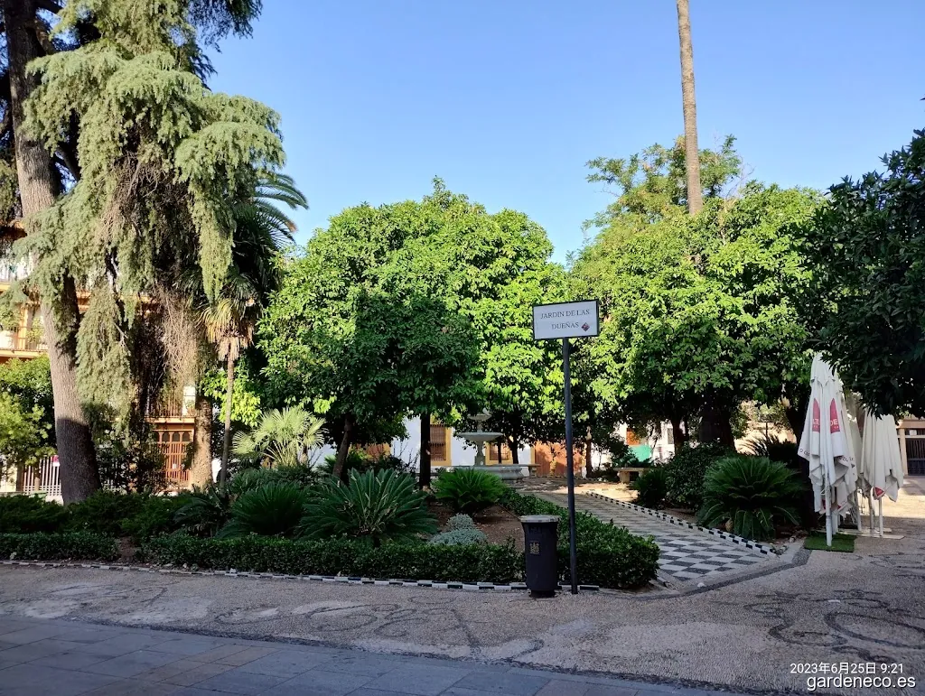 Jardín y Fuente de las Dueñas