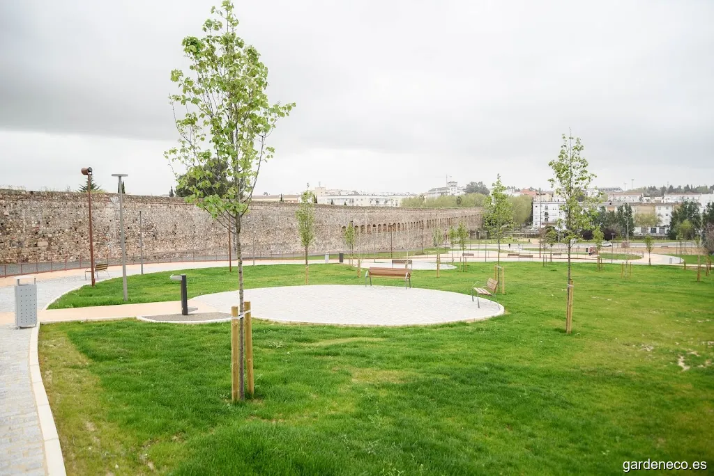 Jardines del Acueducto de San Lazaro