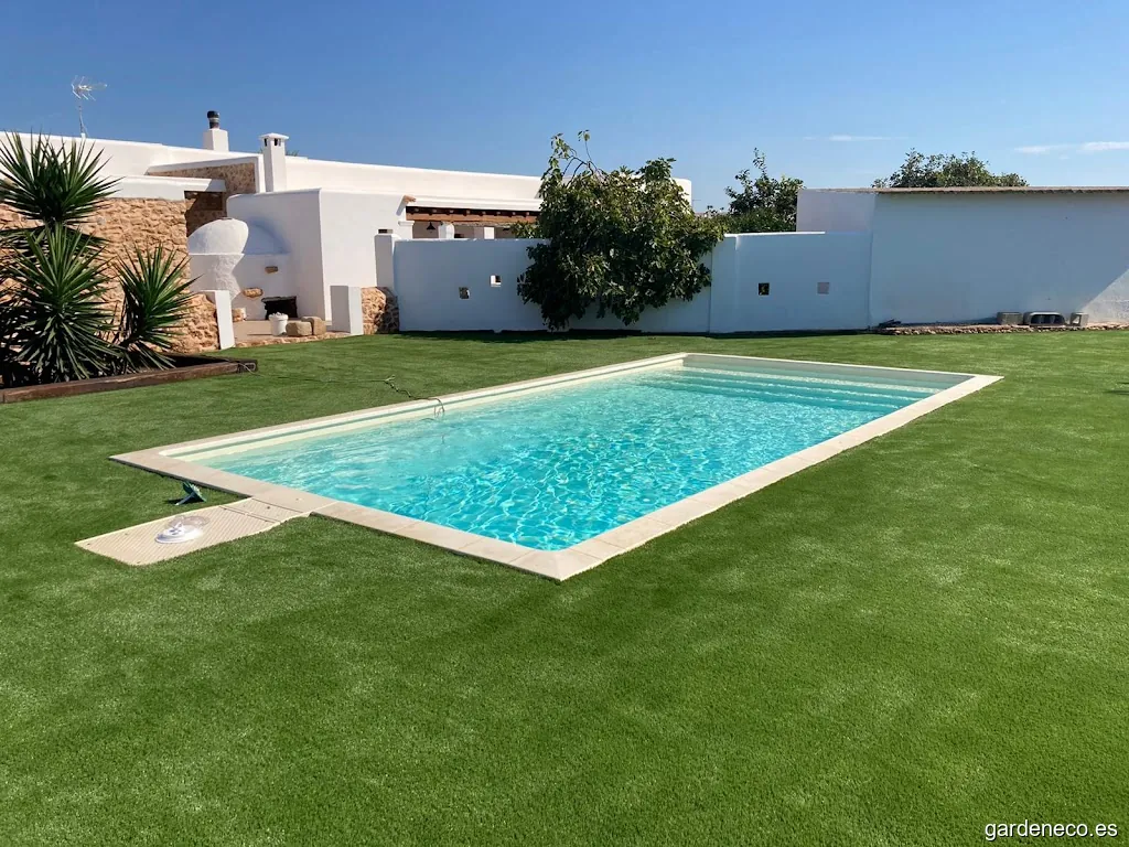 Césped Ibiza - Instalación y venta de césped artificial