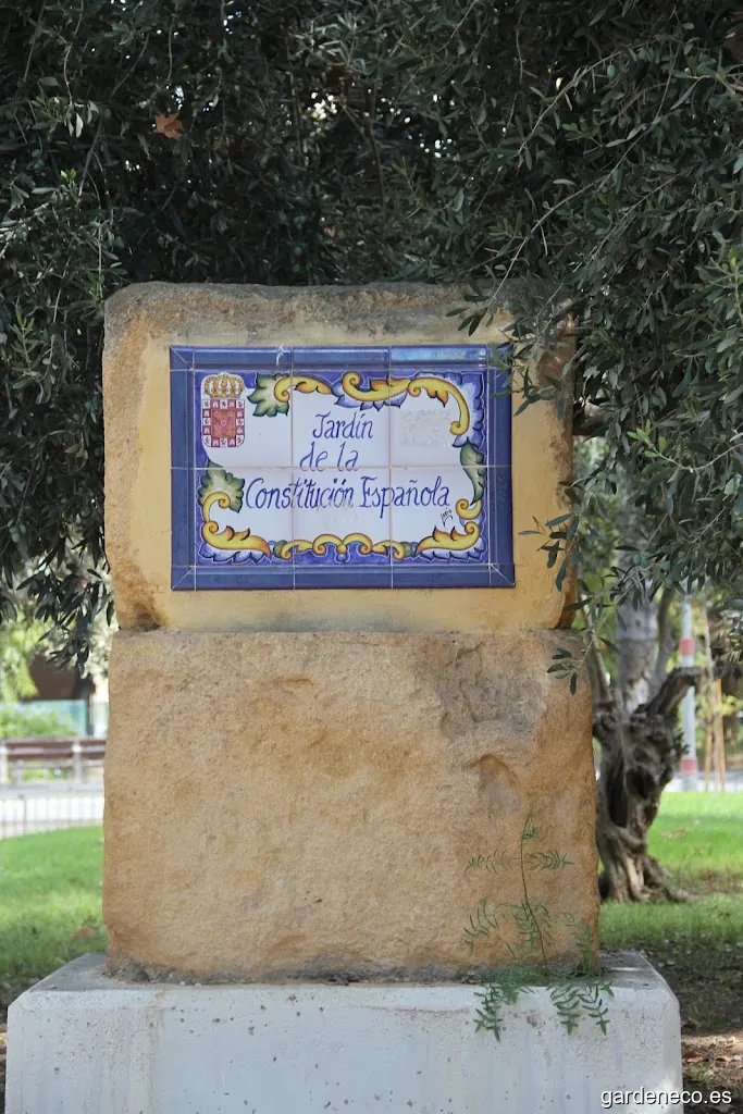 Jardín de la Constitución Española.