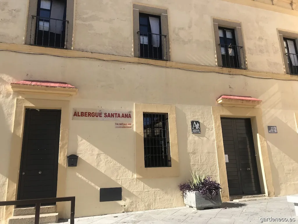 Albergue Santa Ana