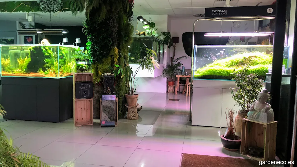 Kaminature - Jardines verticales, acuarios y césped artificial