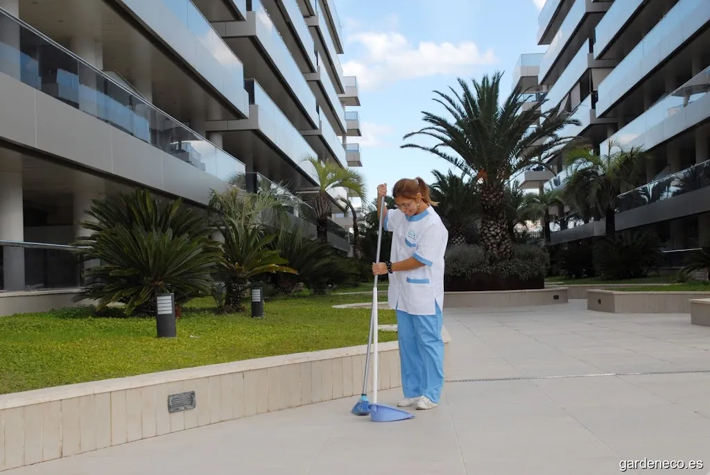 Limpiezas y Servicios Marfa S.L.